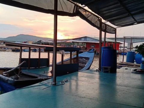 Ván nhựa chịu lực làm sàn