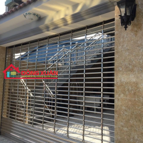 Cửa cuốn xong ngang phi 19,  Inox 201 và 304