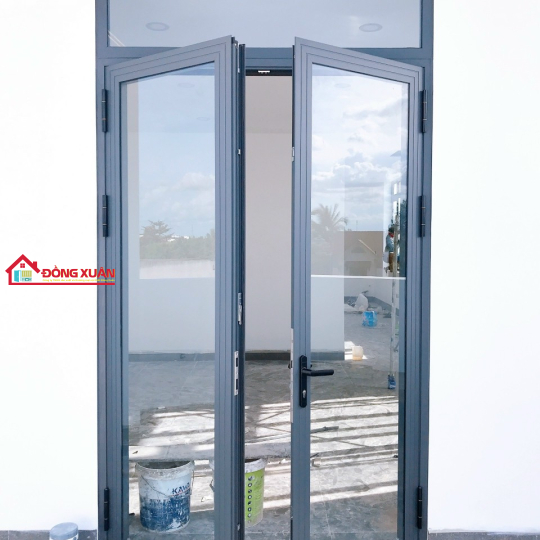 CỬA ĐI MỞ QUAY 2 CÁNH